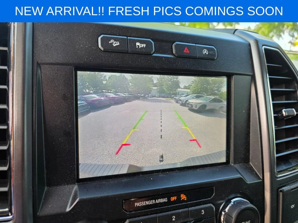 Used 2019  Ford XL image 10