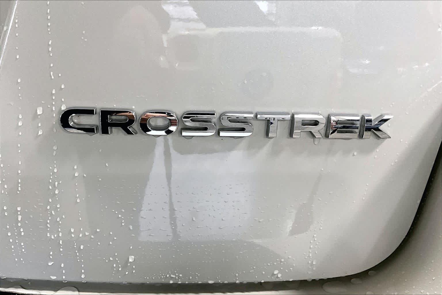 Used 2021 Crystal White Pearl Subaru  image 10