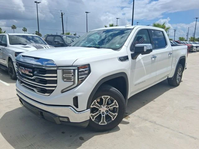 Used 2025 White GMC SLT image 3