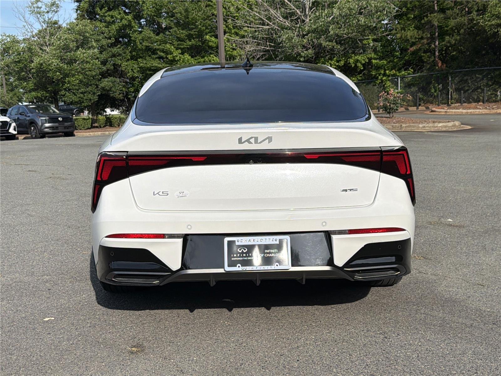 Used 2025 Snow White Pearl Kia GT-Line image 28