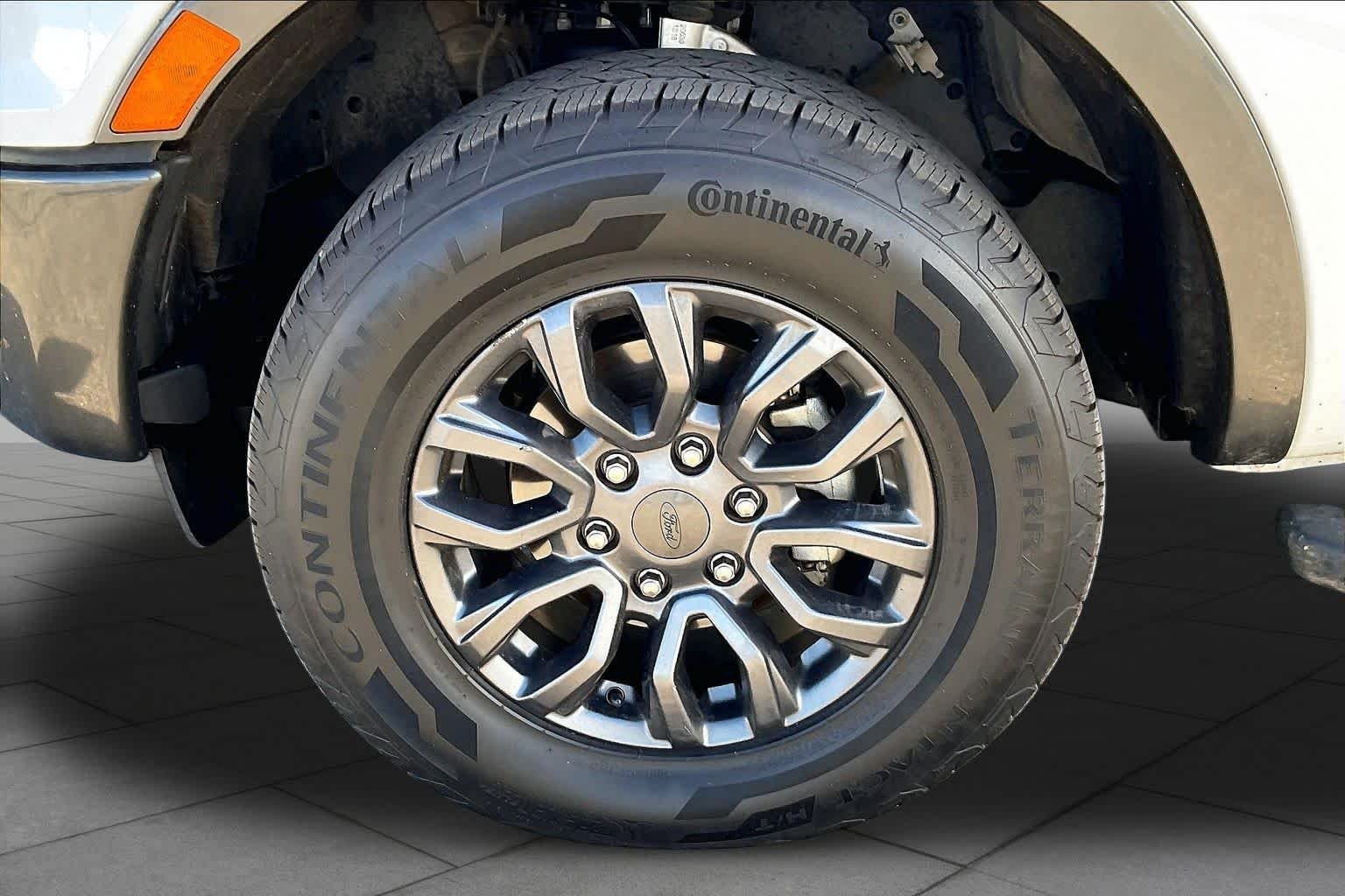 Used 2020 Oxford White Ford XLT image 11
