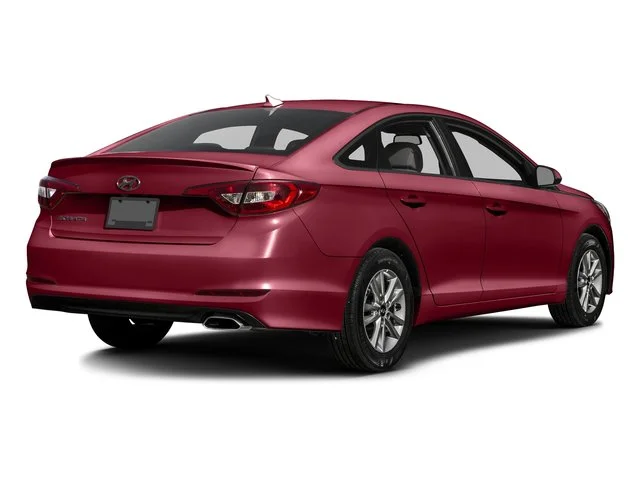 Used 2016 Venetian Red Hyundai 2.4L SE image 2