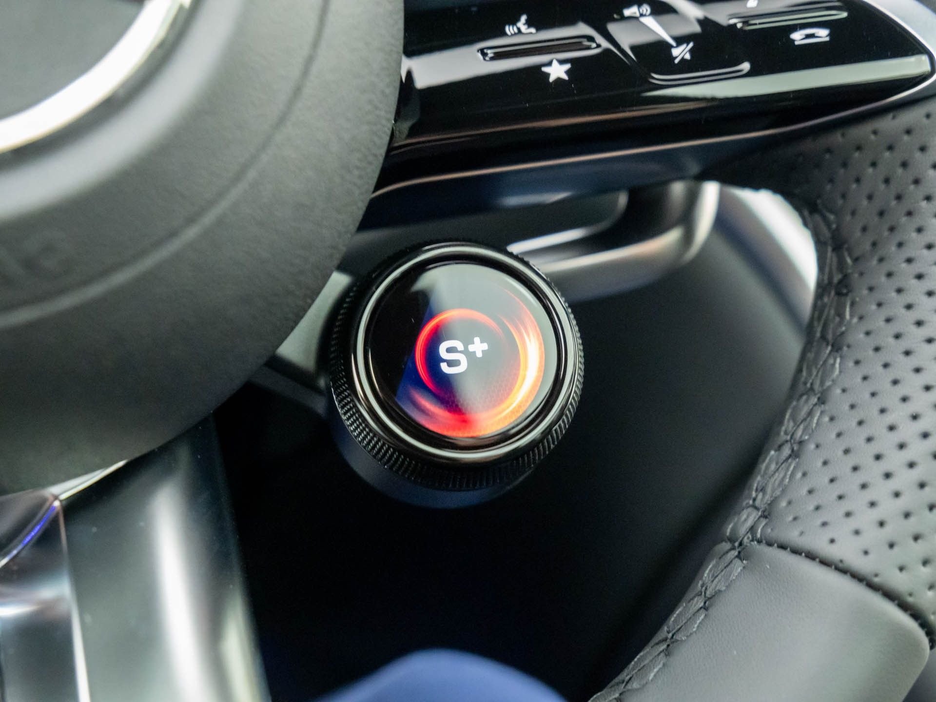 Used 2026 Gray Mercedes-Benz GLC 43 AMG® image 18