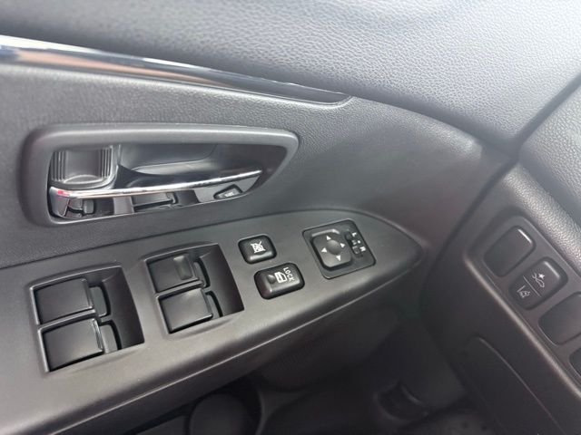 2025 Mitsubishi Outlander Sport TRAIL - Photo 38