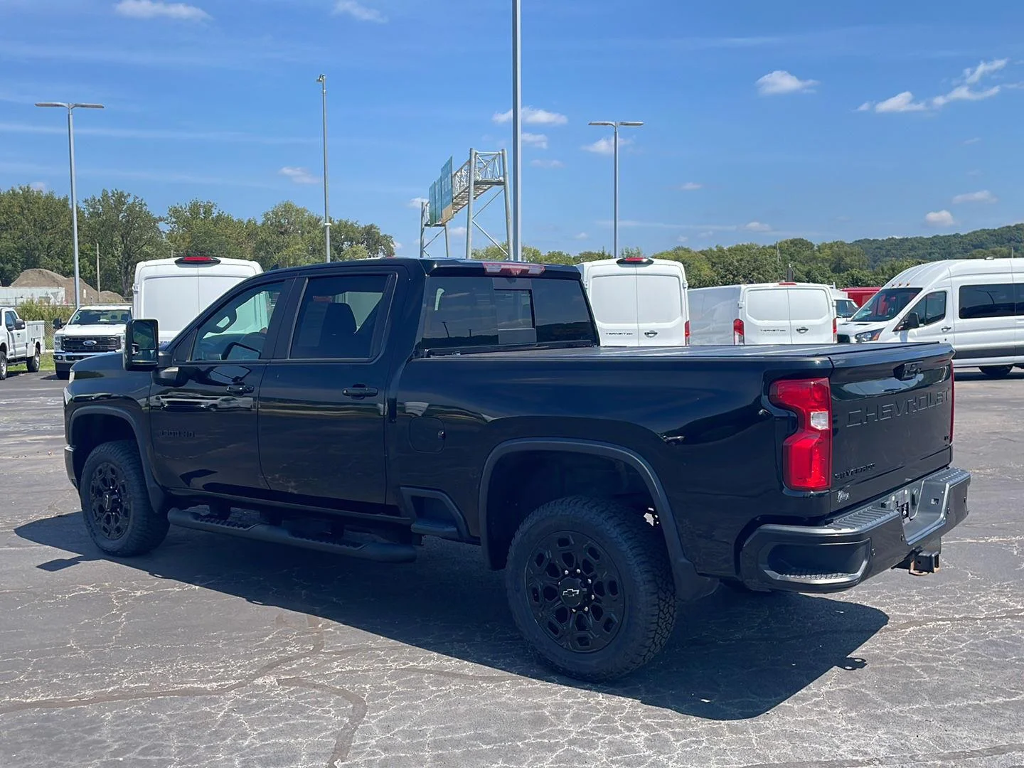 Used 2022 BLACK Chevrolet LTZ image 3