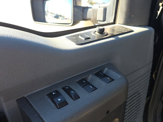 Used 2011 Black Ford XLT image 15