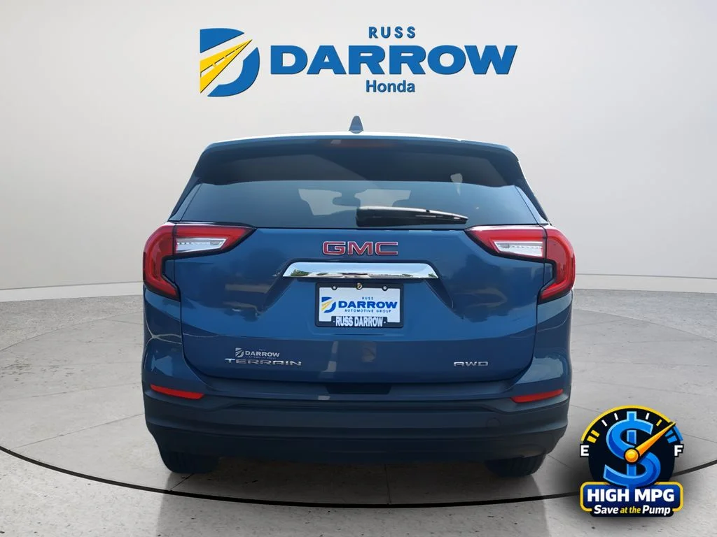 Certified Used 2024 Blue GMC SLE image 4