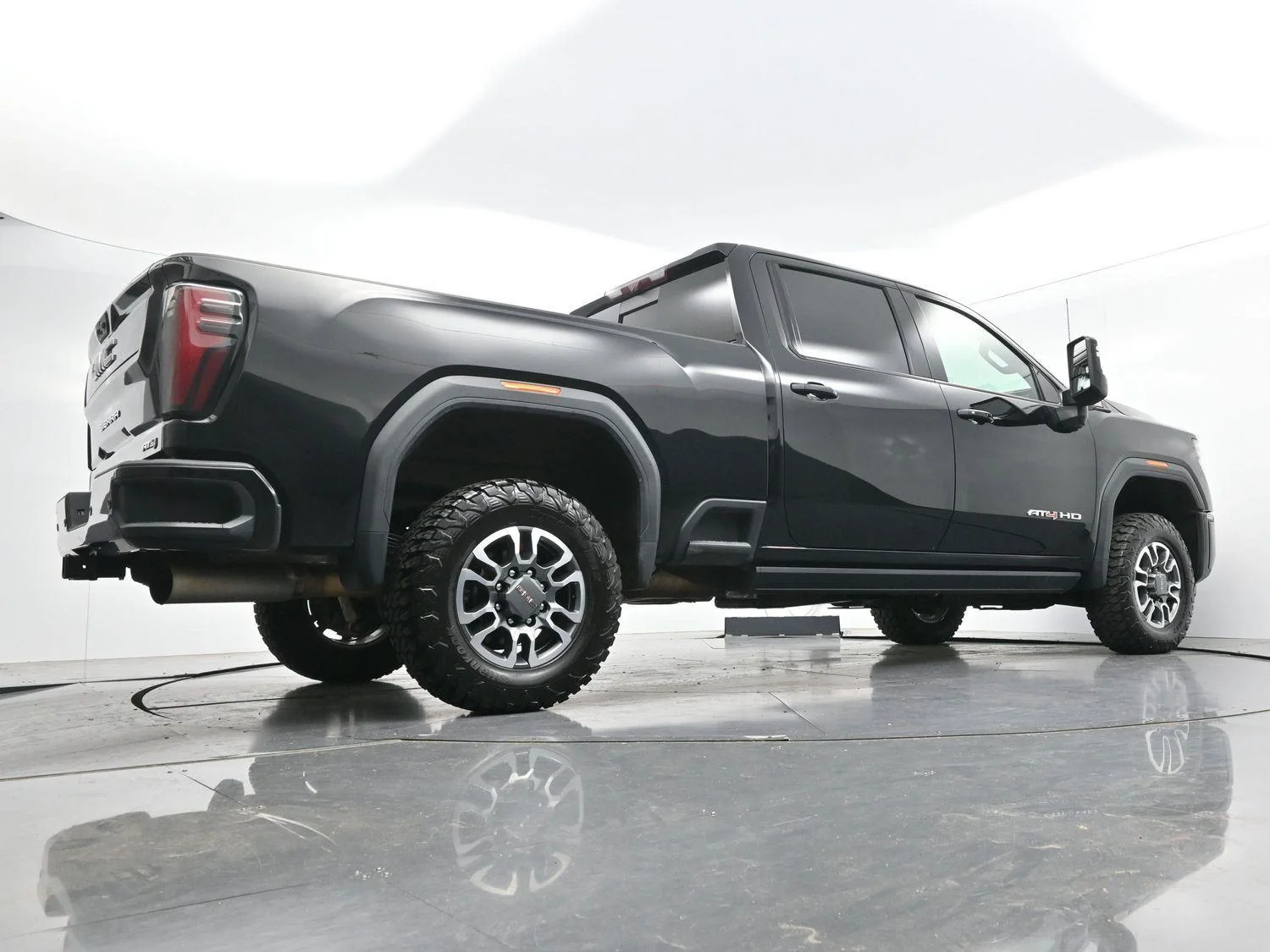 Used 2024 Onyx Black GMC AT4 image 52