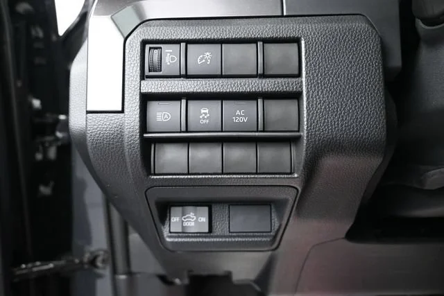 Used 2025 Underground Toyota SR5 image 13