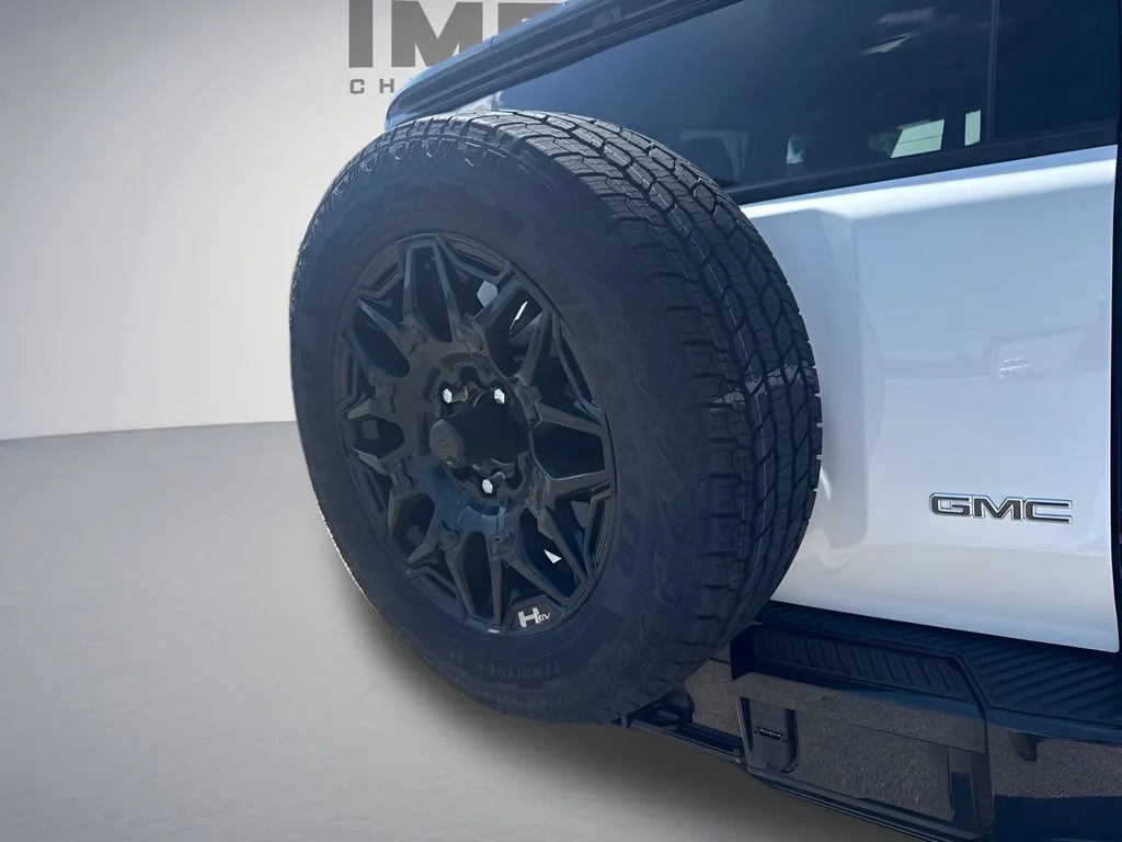 Used 2026 Interstellar White GMC 2X image 35