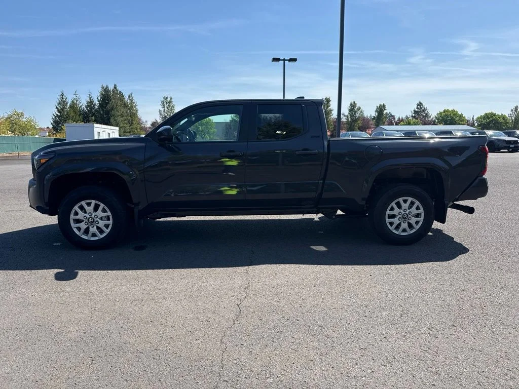 Used 2026 Underground Toyota SR5 image 4