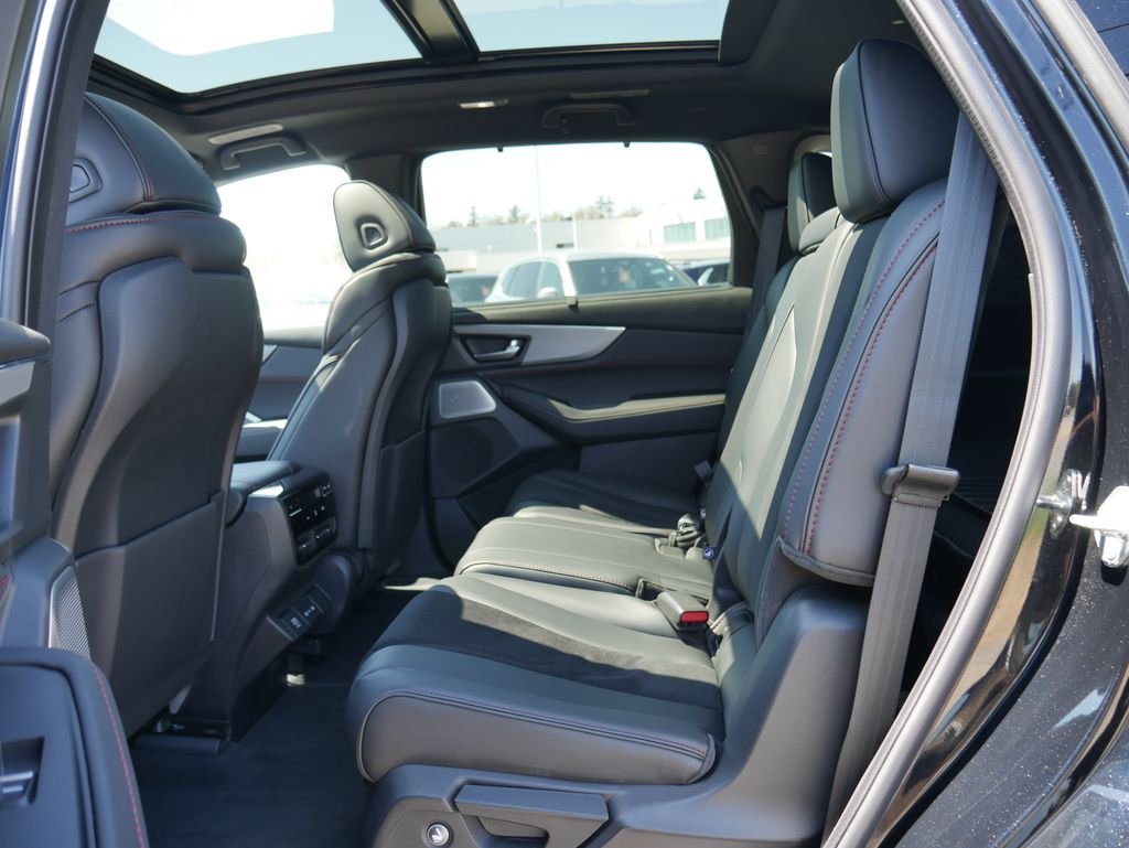 Used 2025  Acura A-Spec image 18