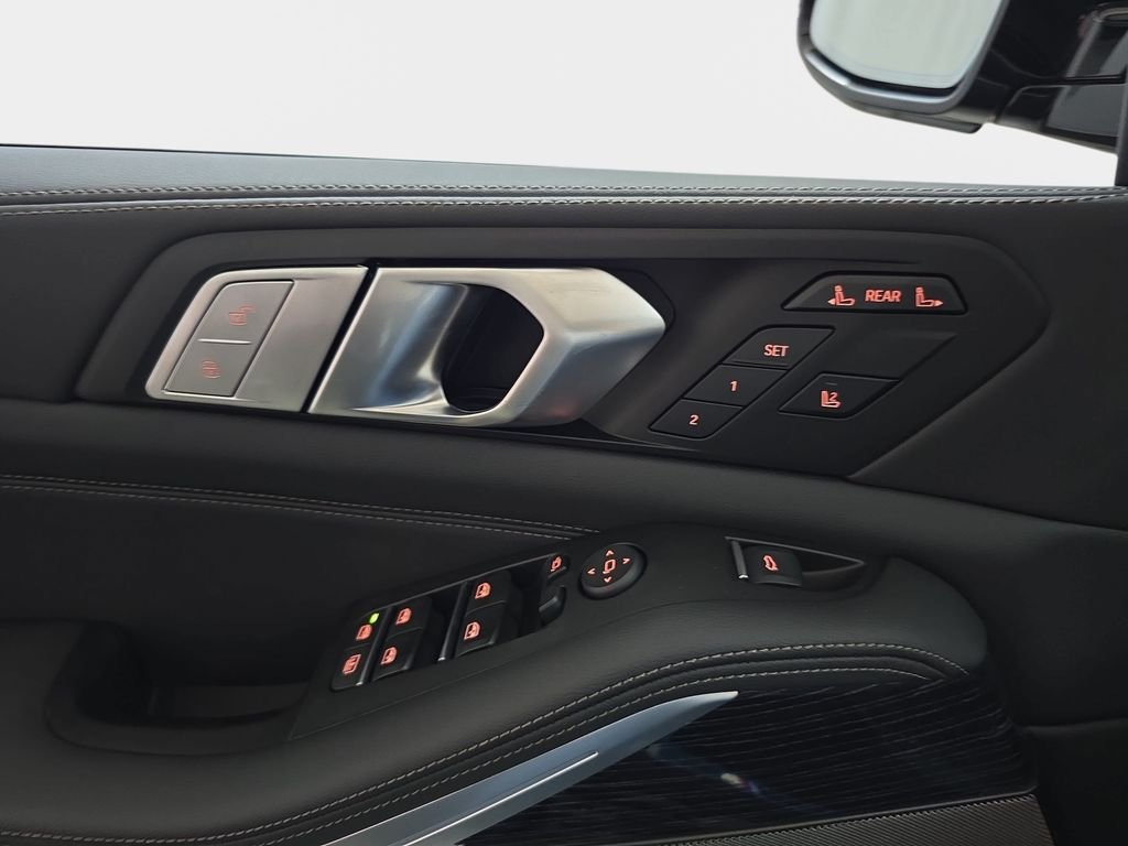 New 2027 Black Sapphire Metallic BMW xDrive40i image 26