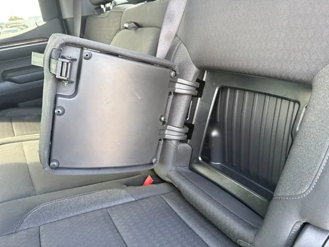 Used 2022 Titanium Rush Metallic GMC Elevation image 39
