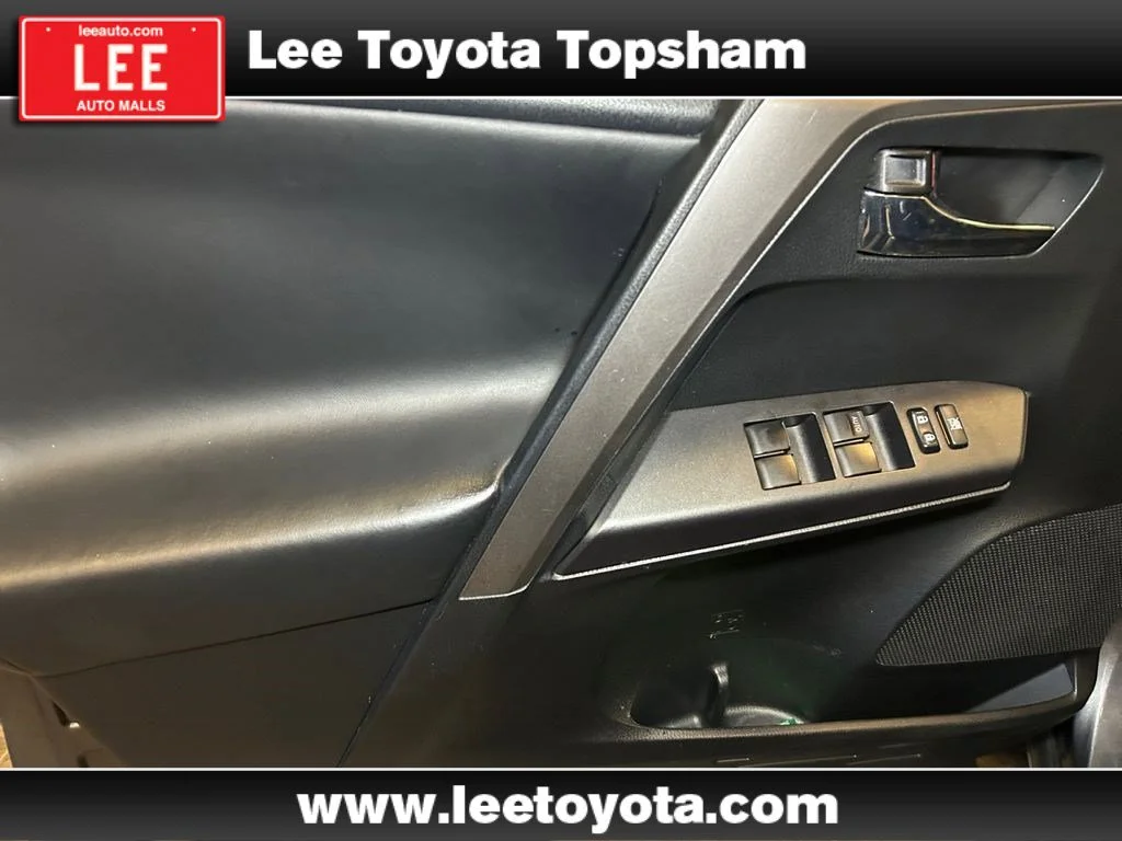 Used 2017 Magnetic Gray Metallic Toyota XLE image 20