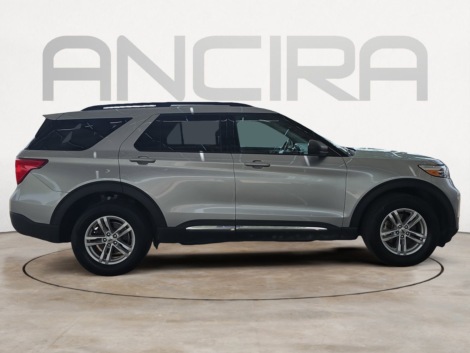 Used 2023 Silver Metallic Ford XLT image 8