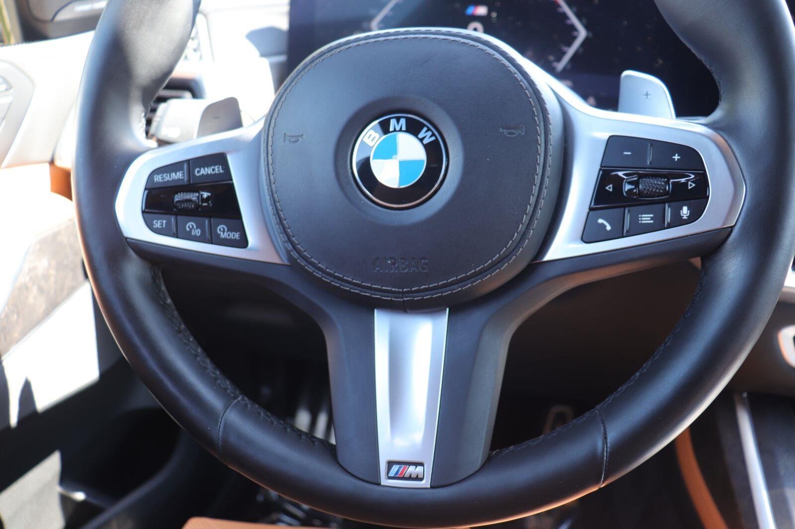 Used 2024 Alpine White BMW xDrive40i image 32