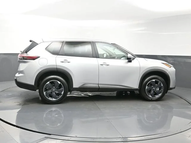 Used 2025 Silver Nissan SV image 8