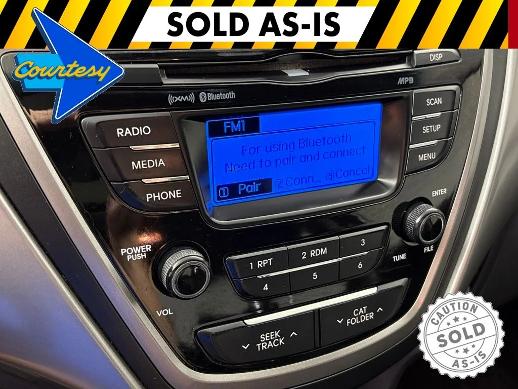 Used 2013 Silver Hyundai Limited image 31