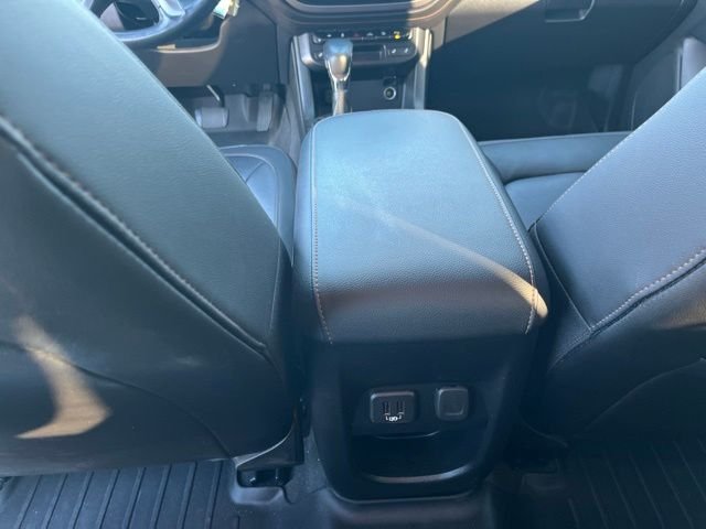 Used 2022 Red GMC AT4 w/Leather image 14