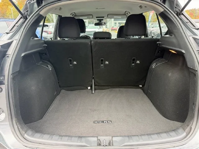 Used 2025 Gray Nissan S image 27