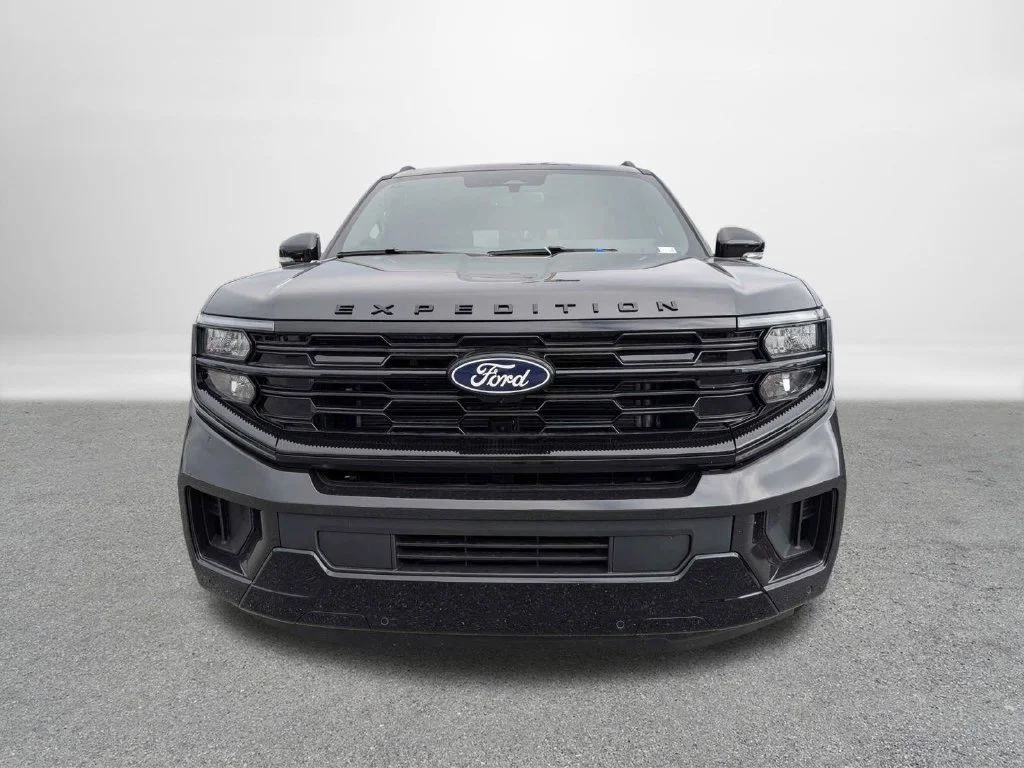 New 2027 Dark Matter Gray Metallic Ford MAX Platinum image 8