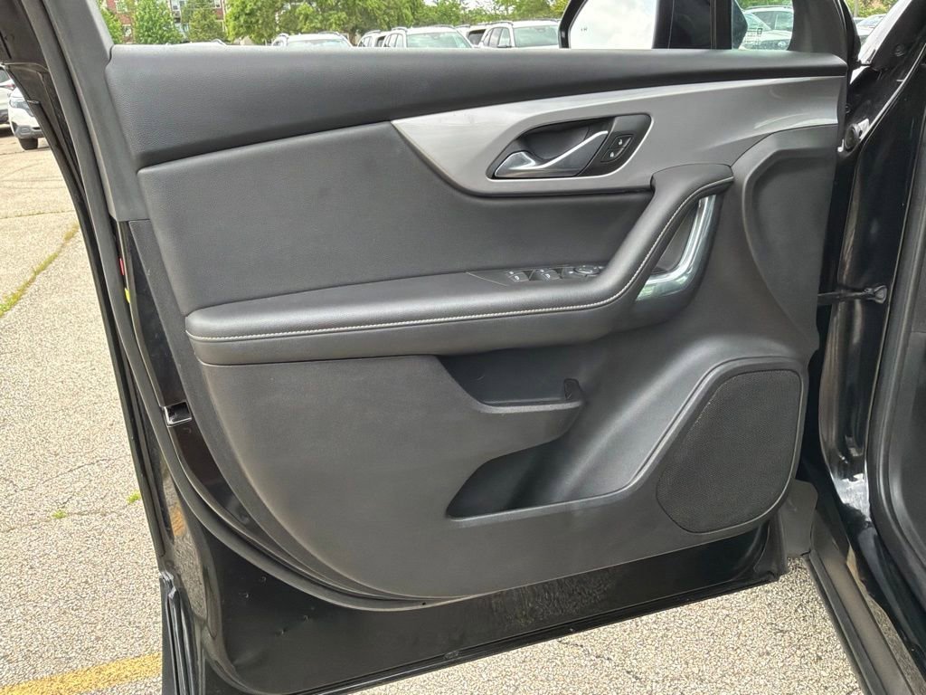 Used 2023 Black Chevrolet 2LT image 14