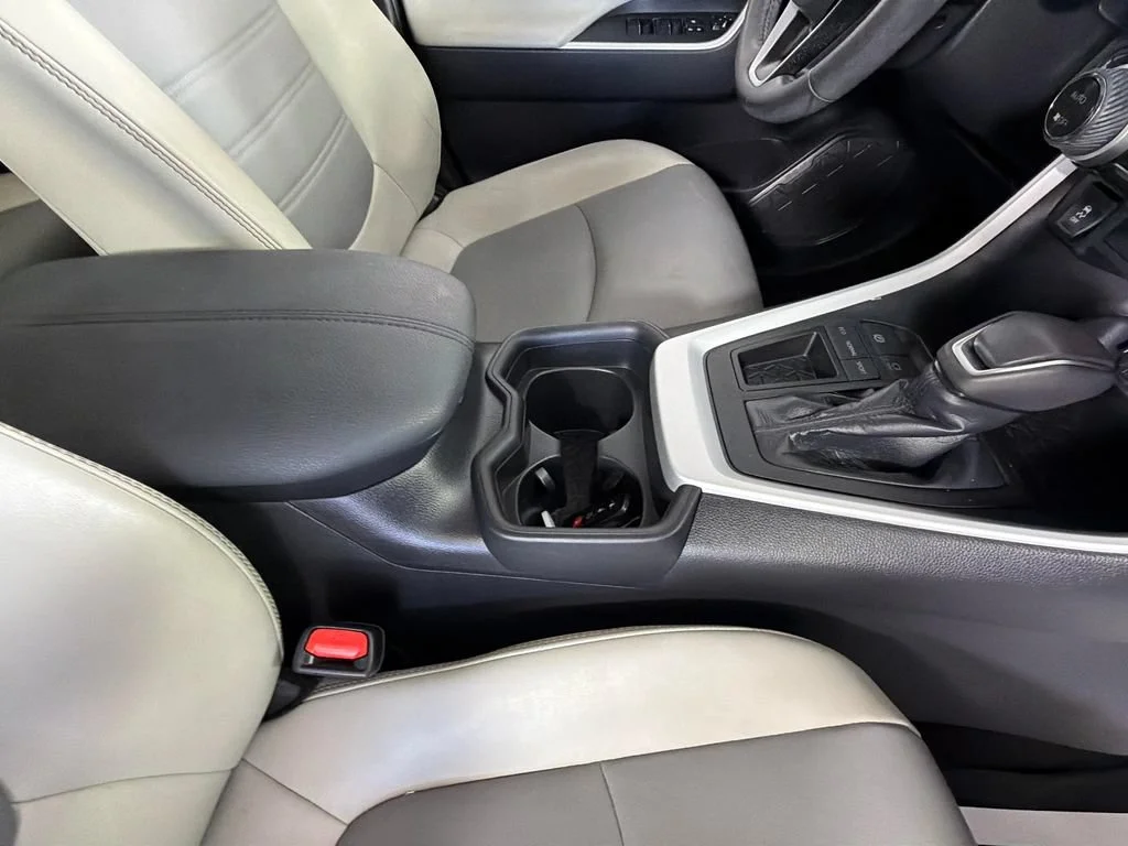 2020 Toyota RAV4 XLE Premium - Photo 35