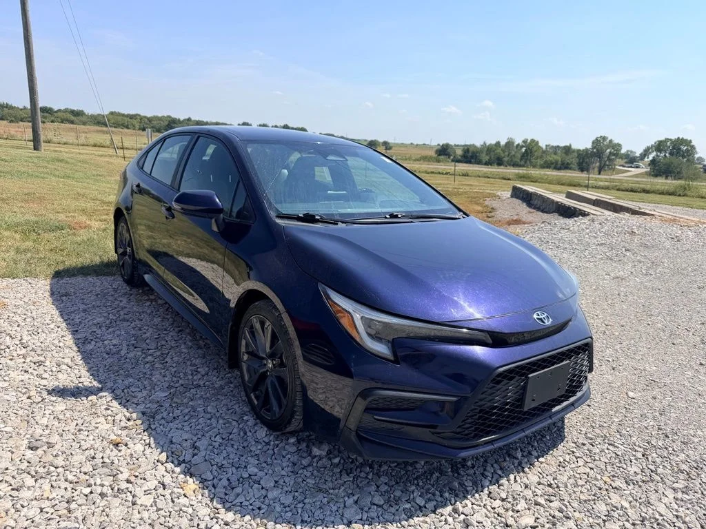 Used 2023 Toyota Corolla SE with VIN 5YFS4MCE7PP144947 for sale in Kansas City
