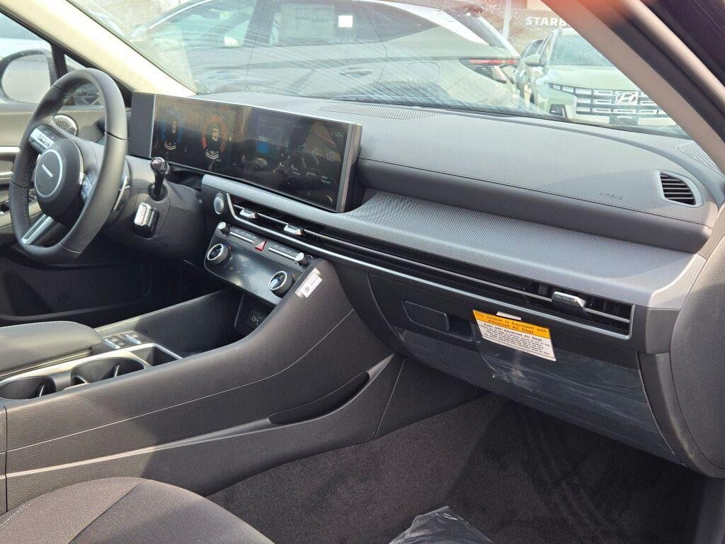 New 2026 Black Hyundai SEL Sport image 8