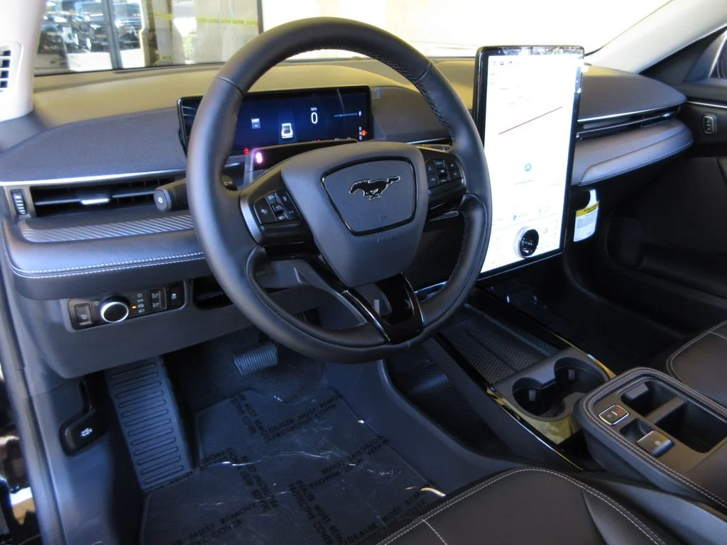 New 2026 Shadow Black Ford Select image 13
