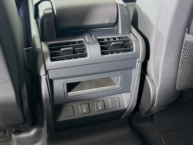New 2026 Fuji White Land Rover X-Dynamic SE image 27