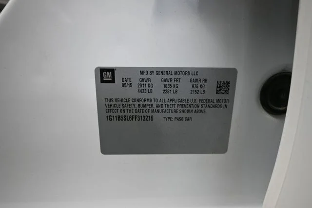 Used 2015 White Chevrolet LS image 41