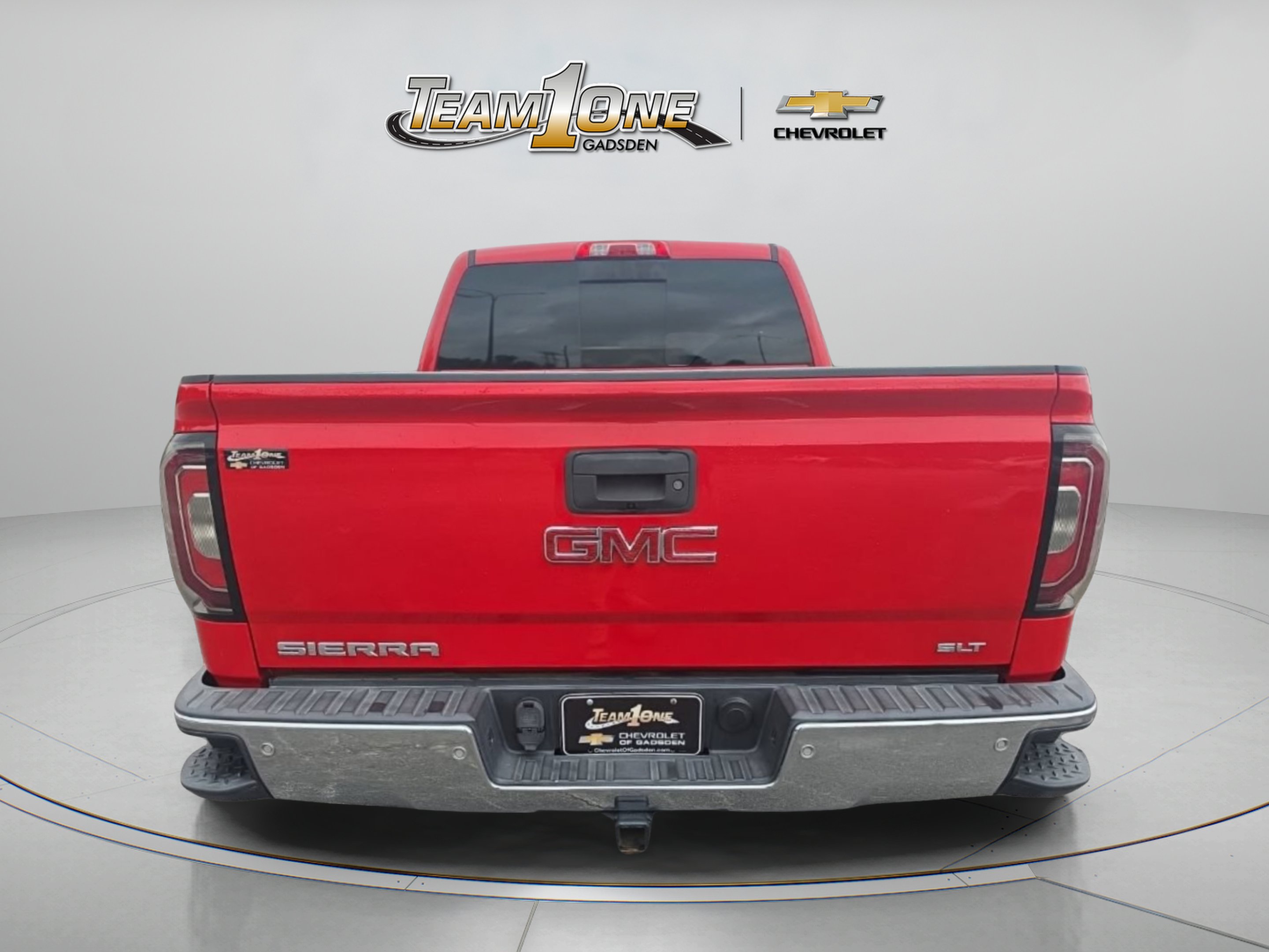 Used 2017 CARDINAL RED GMC SLT image 6