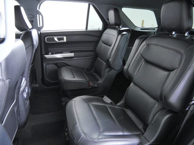 Used 2022 Silver Ford XLT image 17