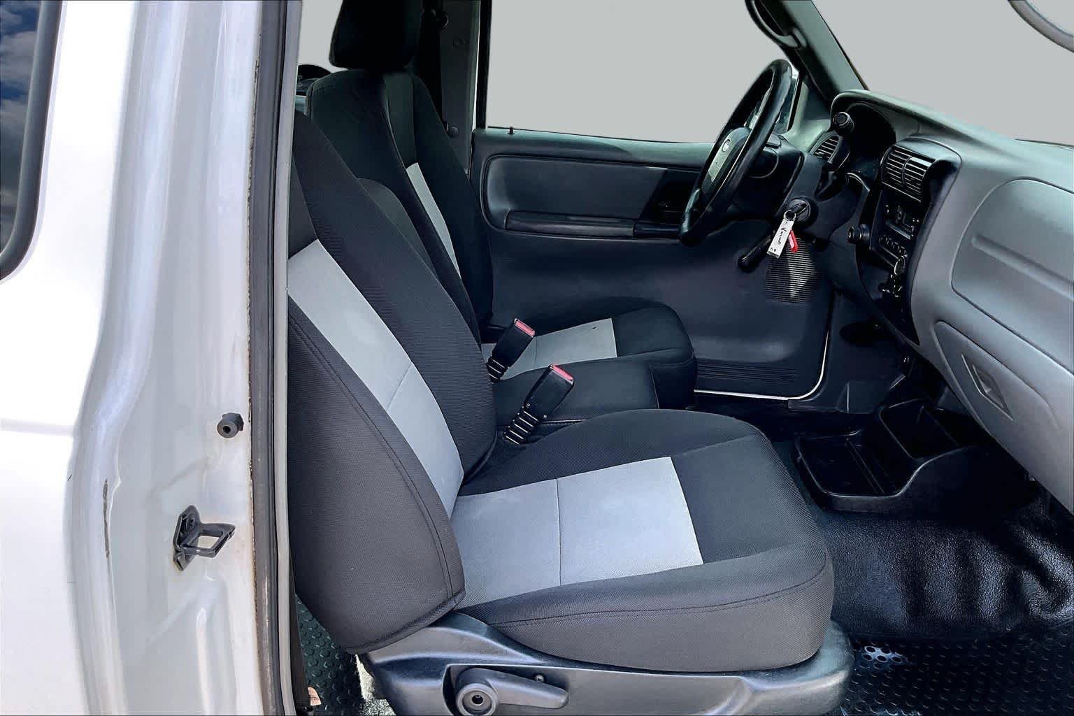 Used 2011 Oxford White Ford XL image 10