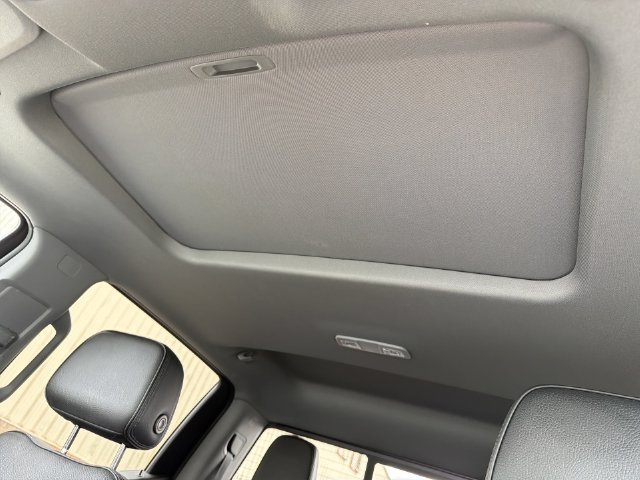 Used 2023  GMC Denali image 18