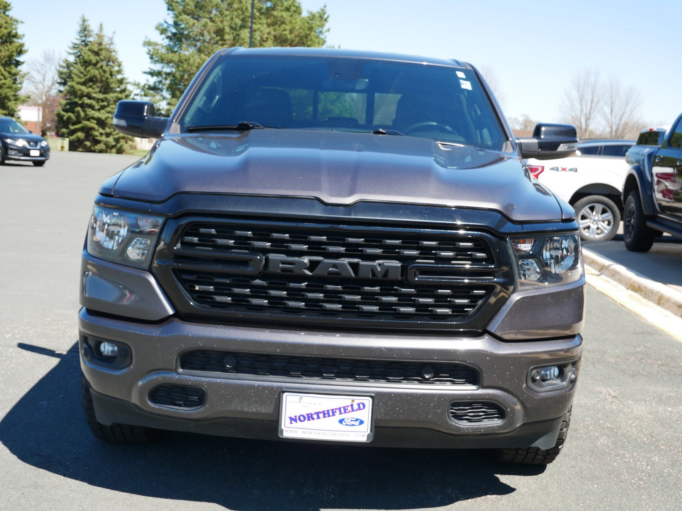View vehicle photo 3