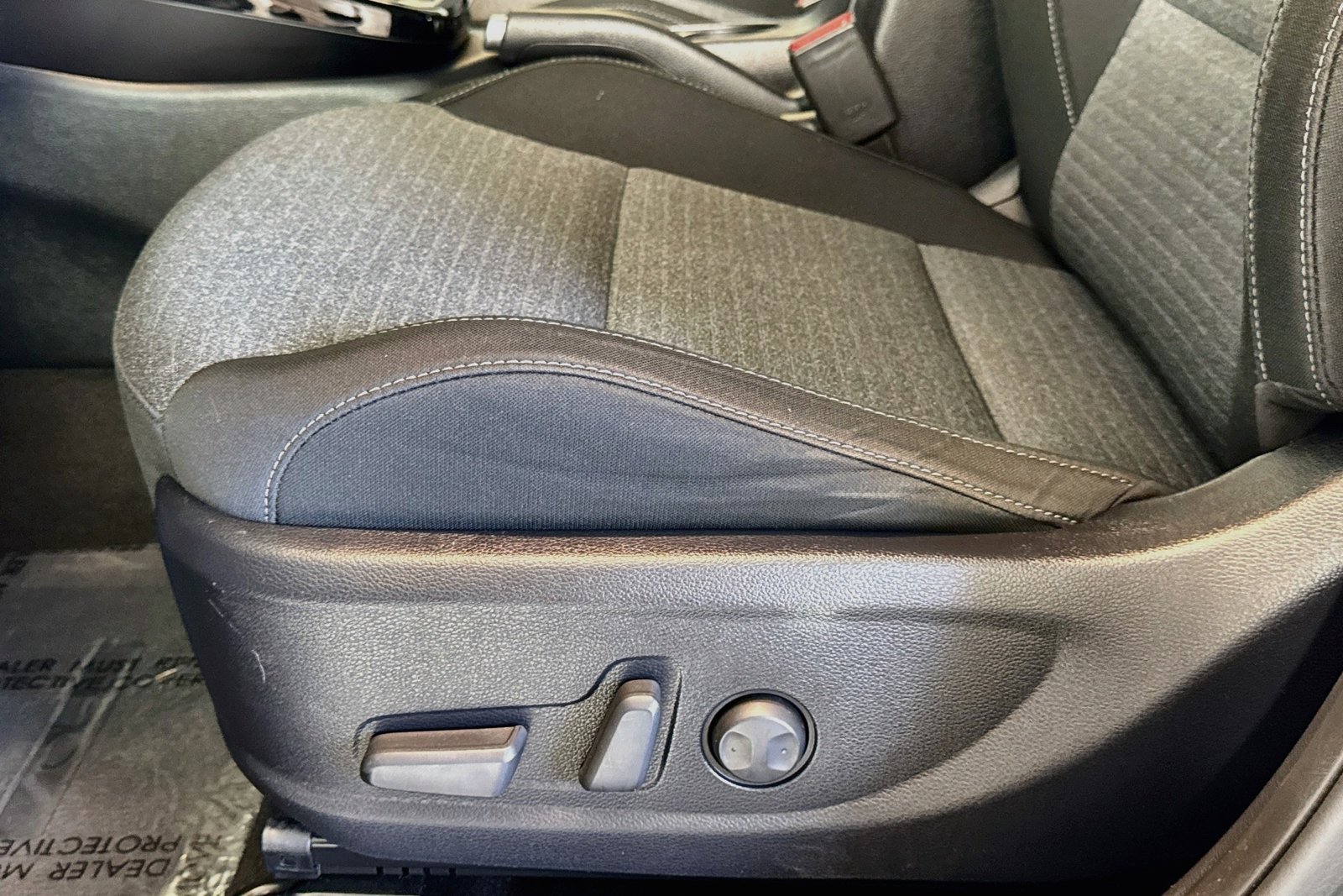 Used 2023 Gravity Gray Kia EX image 18