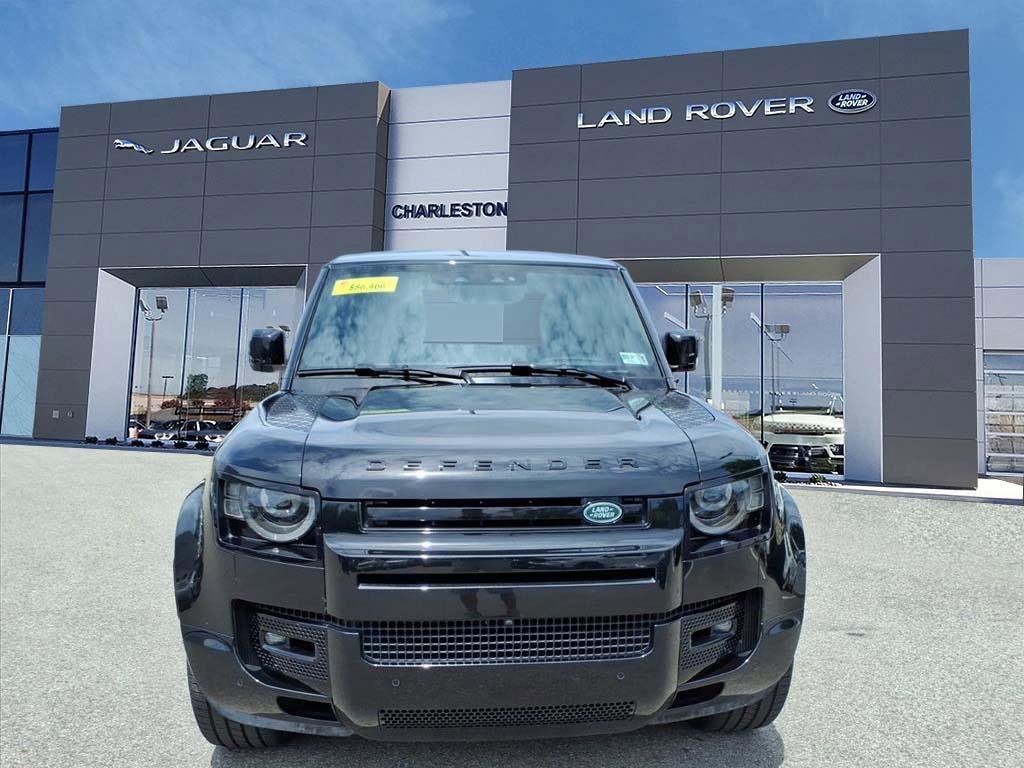 Certified Used 2025 Santorini Black Metallic Land Rover X-Dynamic SE image 8
