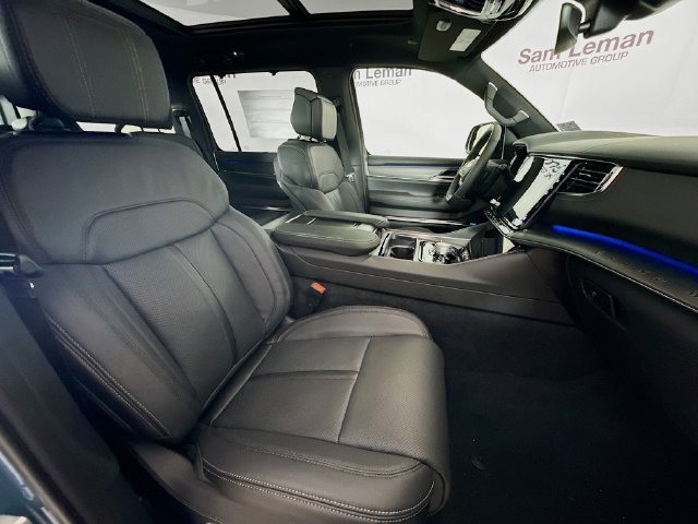New 2026 Steel Blue Exterior Paint Jeep Summit Obsidian image 31