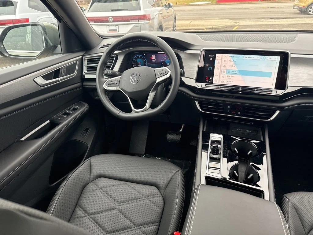 2026 Volkswagen Atlas Cross Sport SE w/Tech - Photo 10