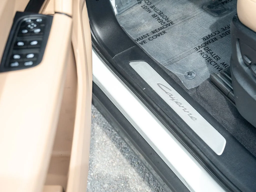 Used 2024 White Porsche Base image 17