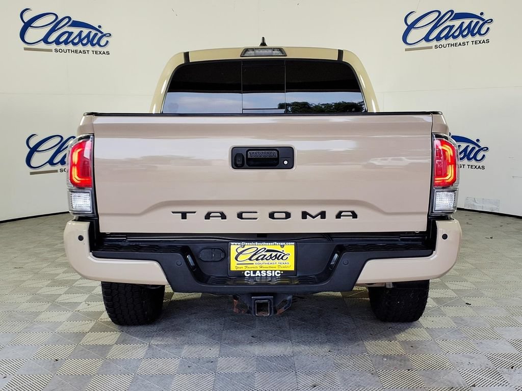 Used 2020 Quicksand Toyota SR5 image 4