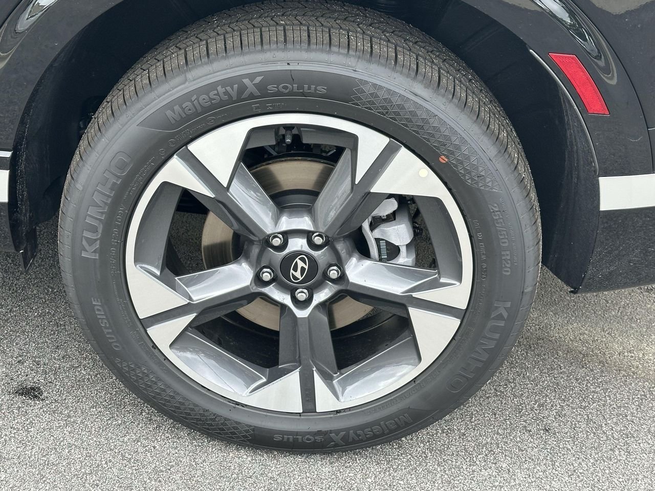 New 2026 Abyss Black Pearl Hyundai Limited image 17