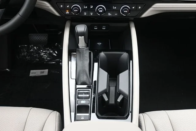 New 2026 Platinum White Pearl Honda Touring Hybrid image 27