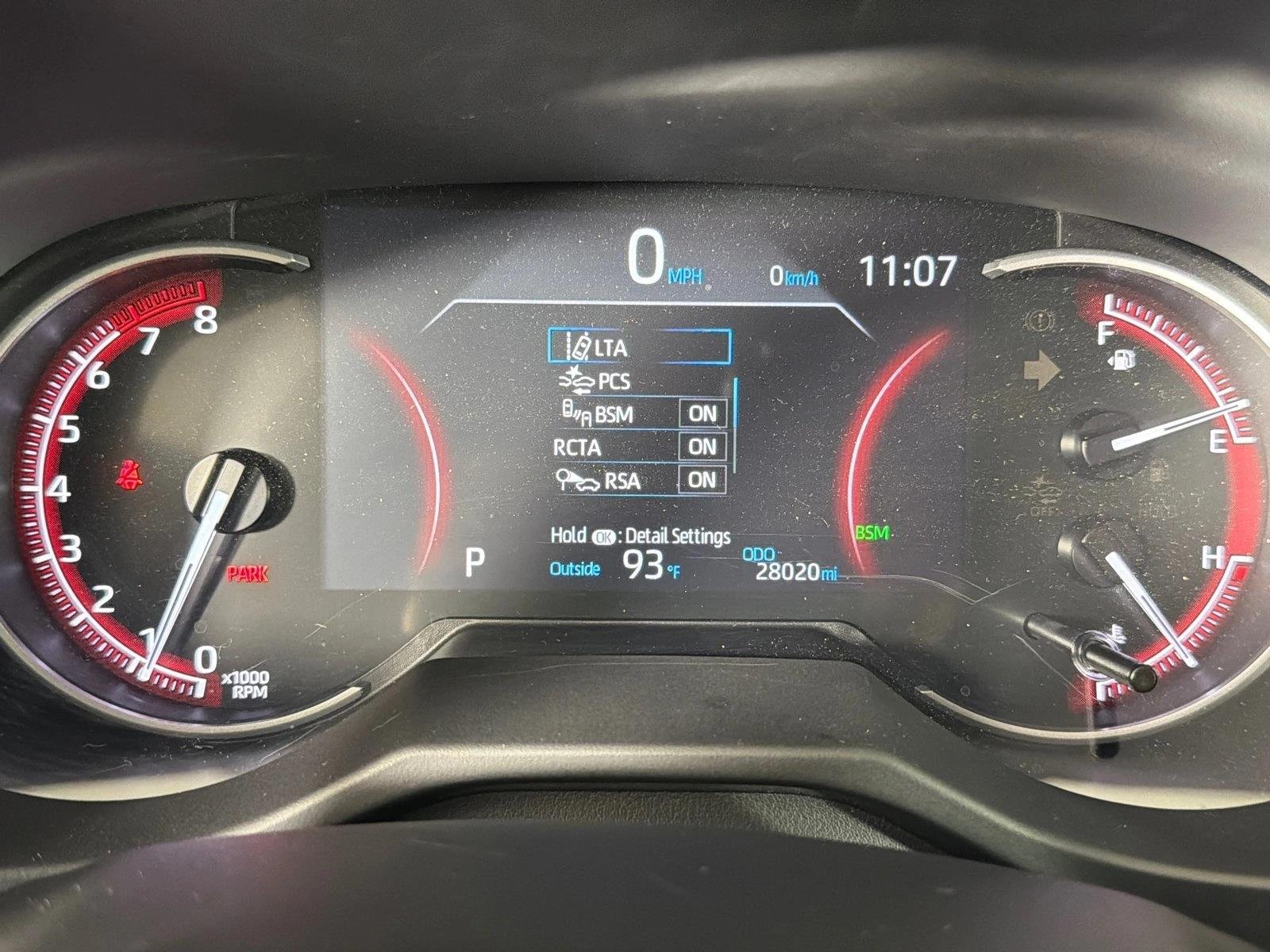 Used 2025 Ice Cap Toyota XLE image 26