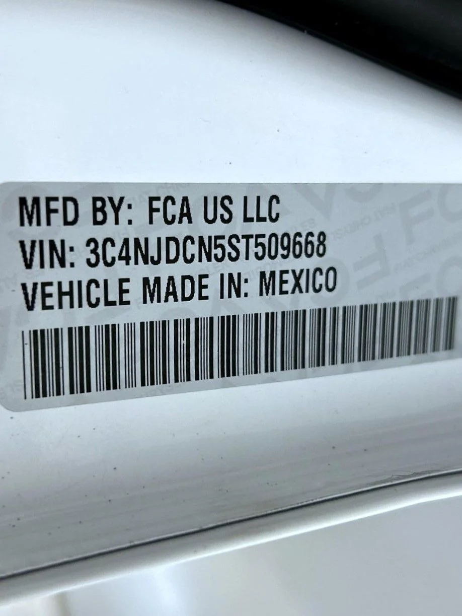 Used 2025 White Jeep Limited image 26