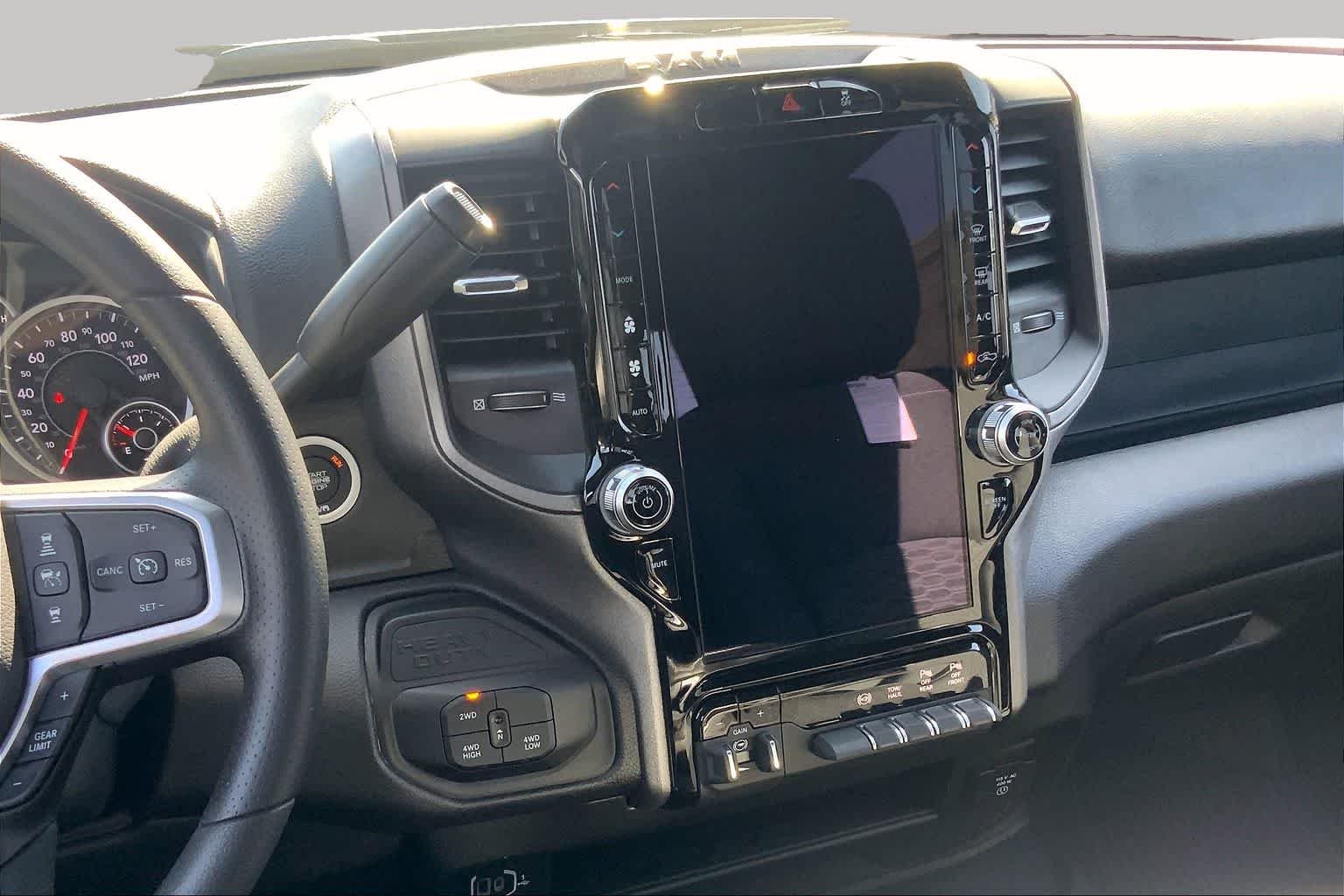 2025 RAM 2500 Tradesman - Photo 7
