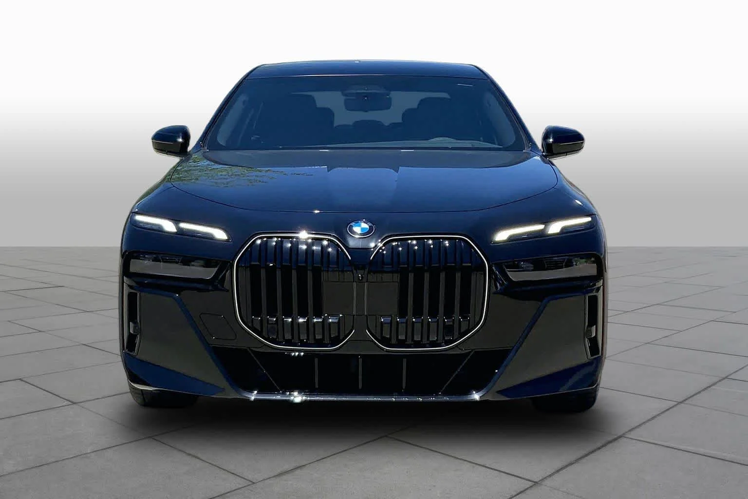 New 2026 Black Sapphire Metallic BMW 760i xDrive image 3